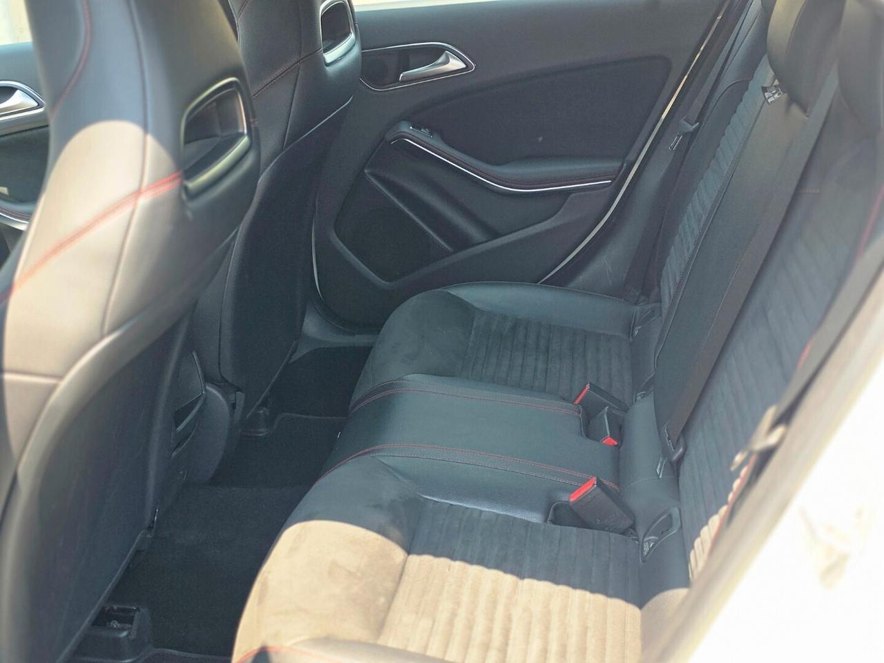 MERCEDES CLASSE A180 PREMIUM AMG 130MILA KM - 2014