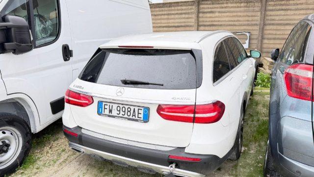 MERCEDES-BENZ E 220 d S.W. 4Matic Auto Premium All-Terrain SINISTRATO
