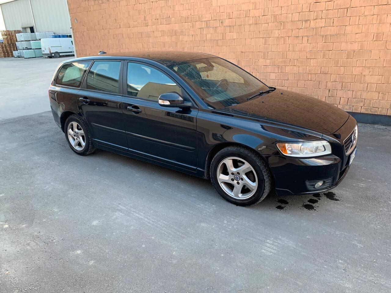 Volvo V50 D2 POLAR