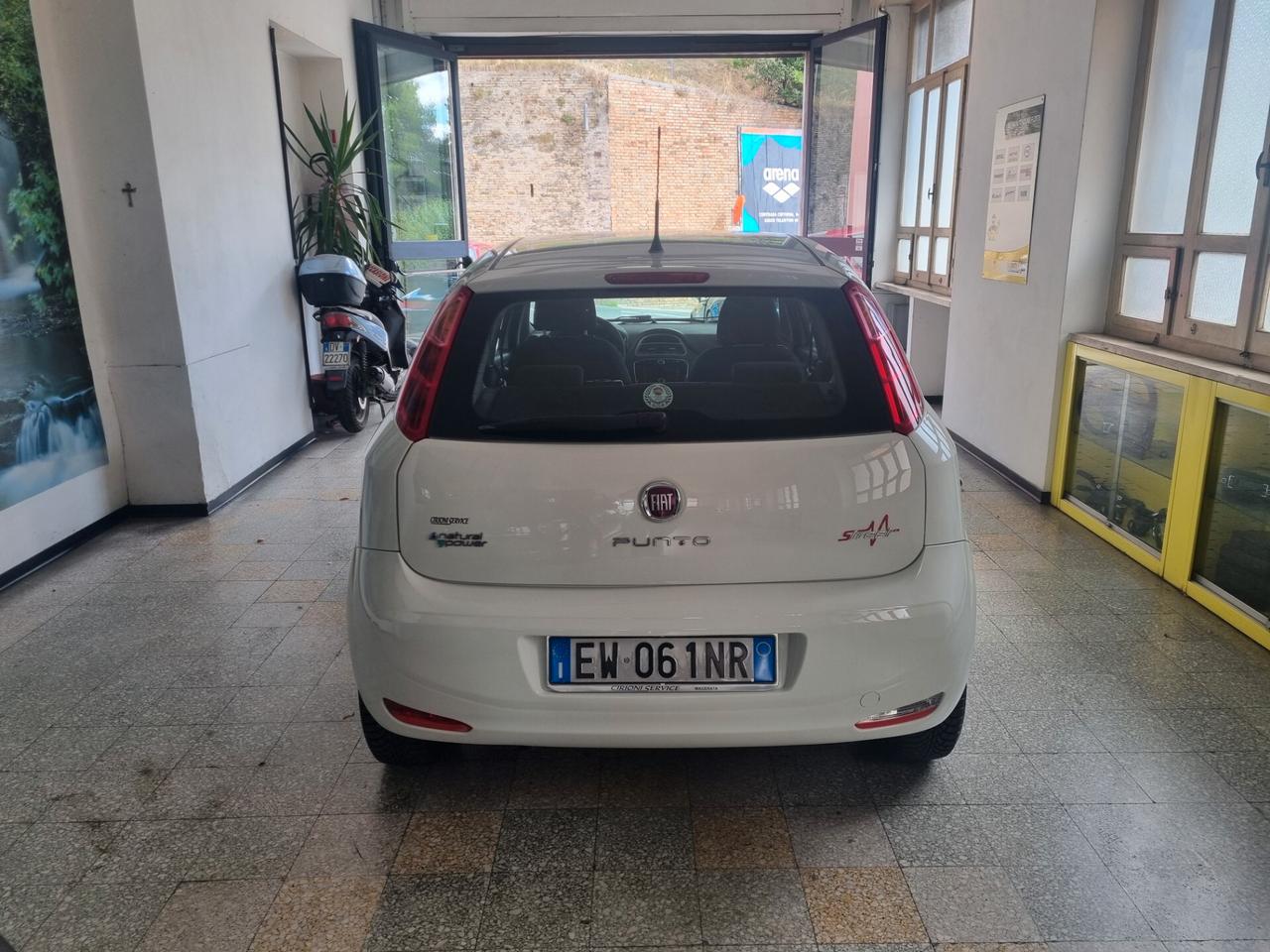 Fiat Punto 1.4 8V 5 porte Natural Power Street