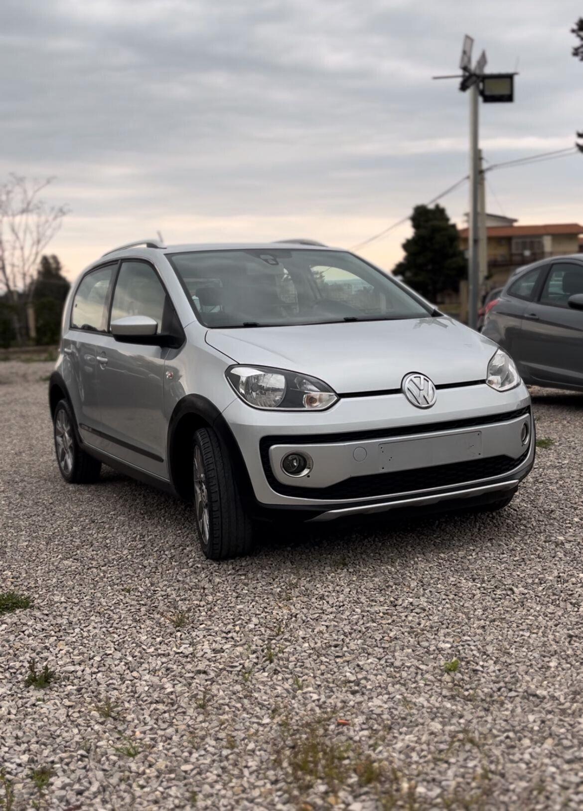 Volkswagen up! 1.0 75 CV 5p. Cross