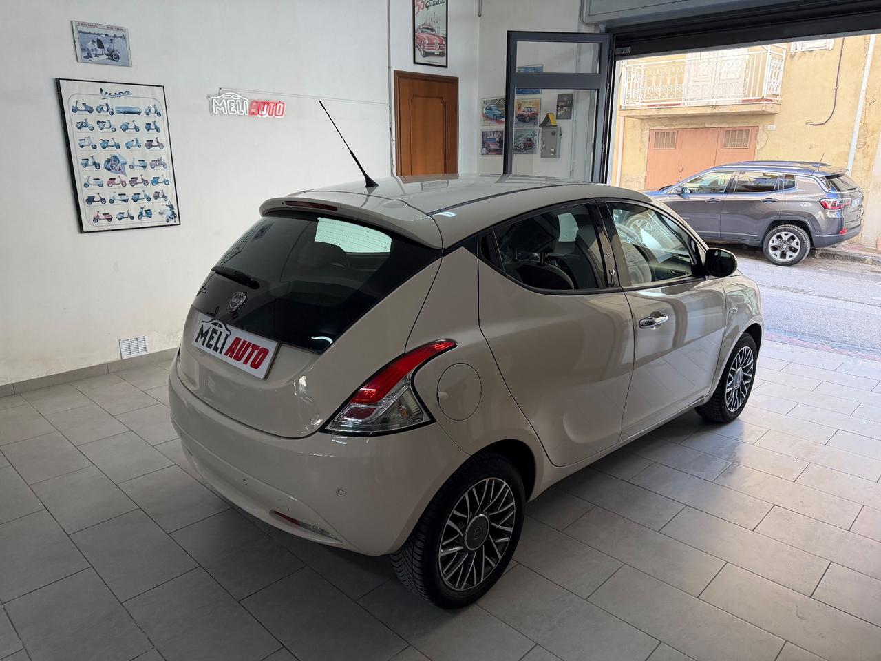 Lancia Ypsilon 1.2 Benzina 69 CV Platinum