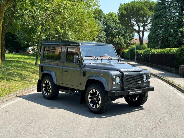 LAND ROVER Defender 90 2.2 TD4 Station Wagon SE NEOPATENTATI