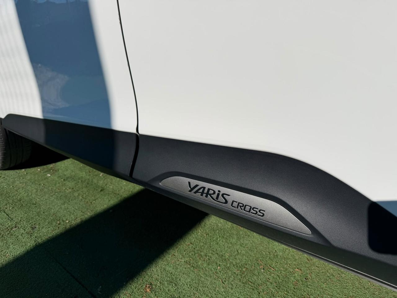 Toyota Yaris Cross AUTO USATA IN PERFETTO ORDINE GENERALE Siamo a disposizione per qualsiasi prova previo appuntamento.