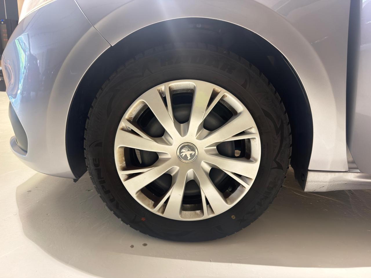 Peugeot 208 PureTech 82 Stop&Start 5 porte Allure