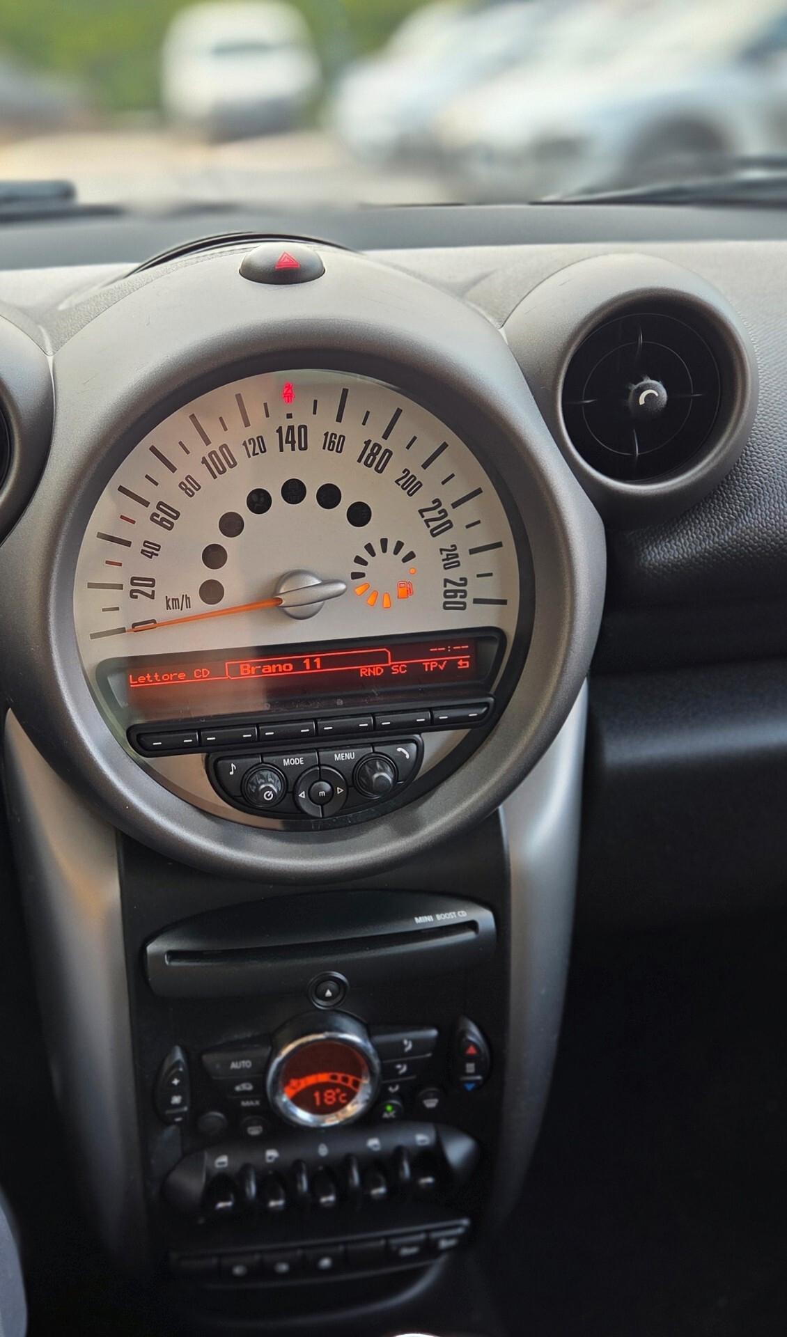 Mini COUNTRYMAN 1.6 D KM 103000 TAGLIANDATA GARANZIA