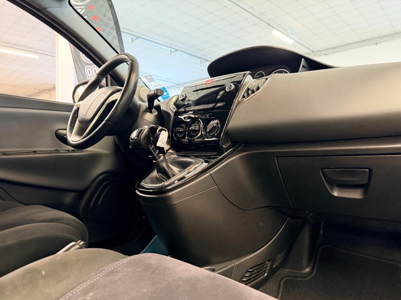 Lancia Ypsilon 1.3 MJT 16V 95 CV 5 porte S&S Elefantino