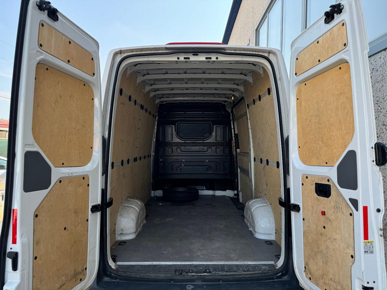 VOLKSWAGEN Crafter 30 2.0 TDI 140CV L3 H2 Furgone Business