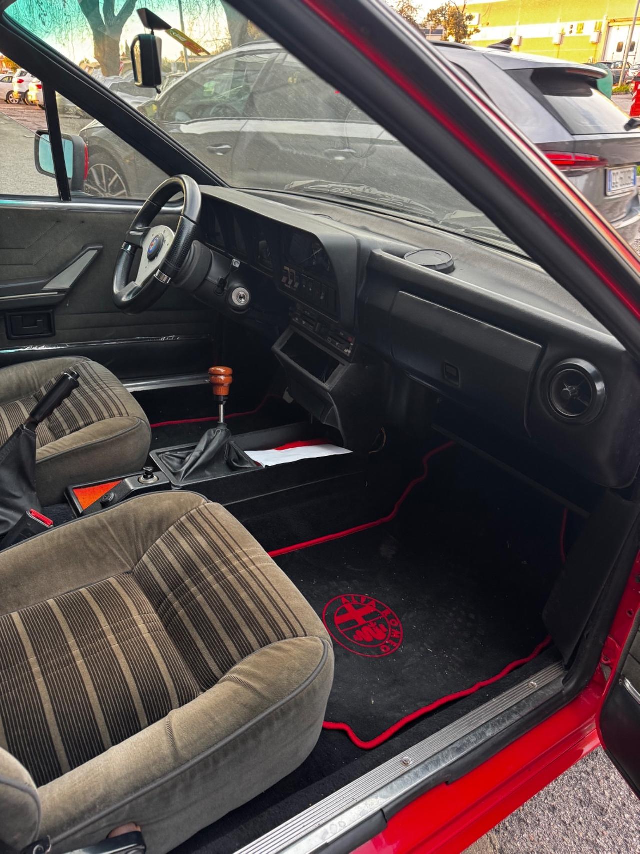 Alfa Romeo 6 GTV6 2.5