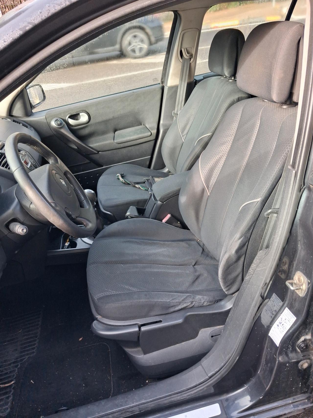 Renault Megane Mégane 1.5 dCi/100CV 5 porte Confort Dynamique