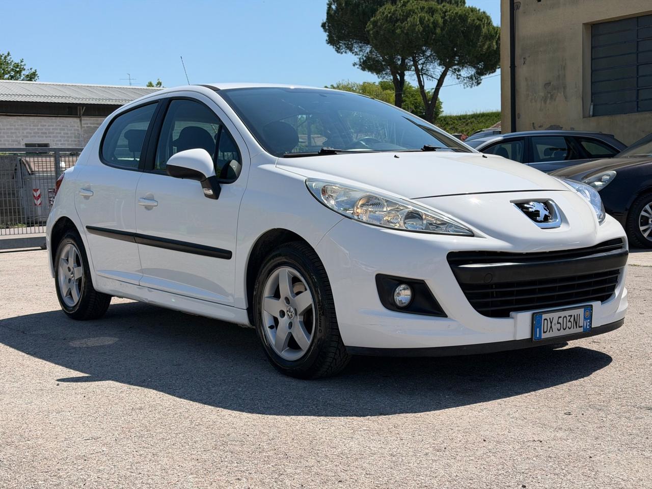 Peugeot 207 1.4 8V 75CV 5p. X Line ECO GPL