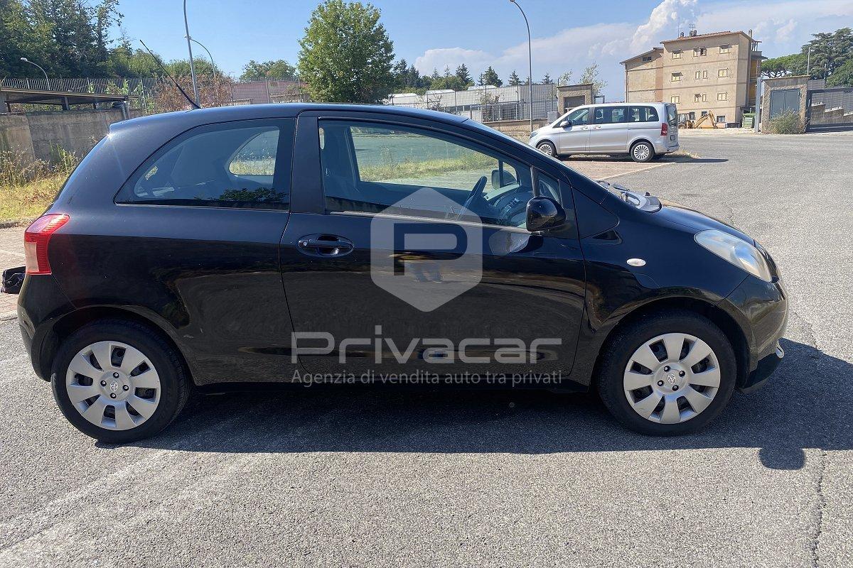 TOYOTA Yaris 1.0 3 porte Sol