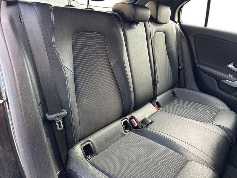 Mercedes-Benz Classe A A 180 d Sport auto