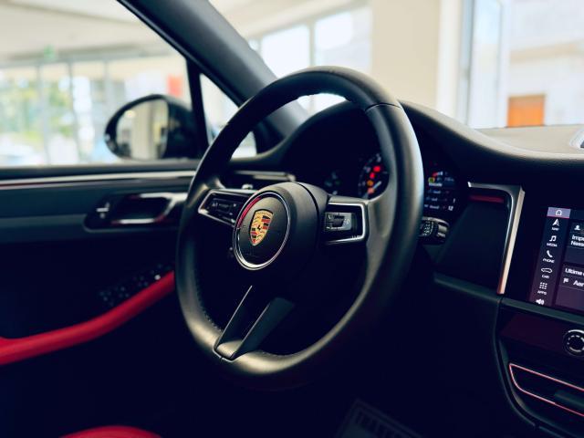 Porsche Macan 2023 2.0 265cv pdk TETTO/BOSE/20"