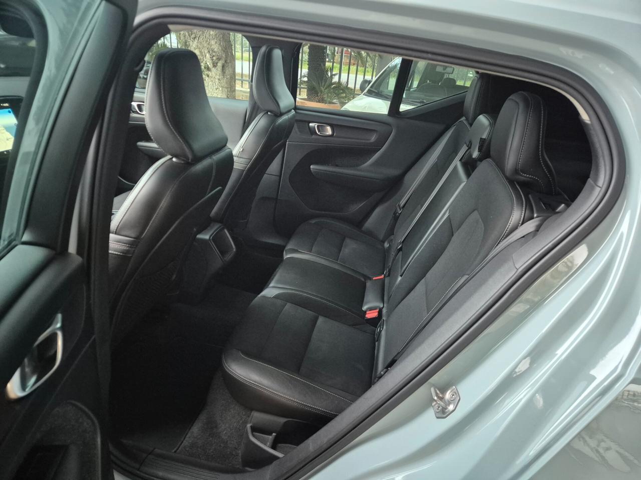 Volvo XC40 D4 AWD Geartronic R-design