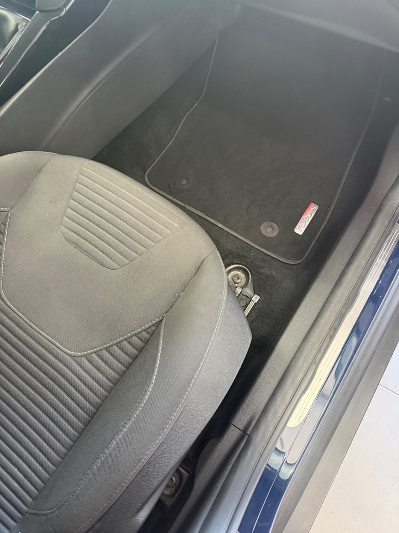 Ford Focus 1.5 120 CV Start&Stop Titanium FINANZIABILE