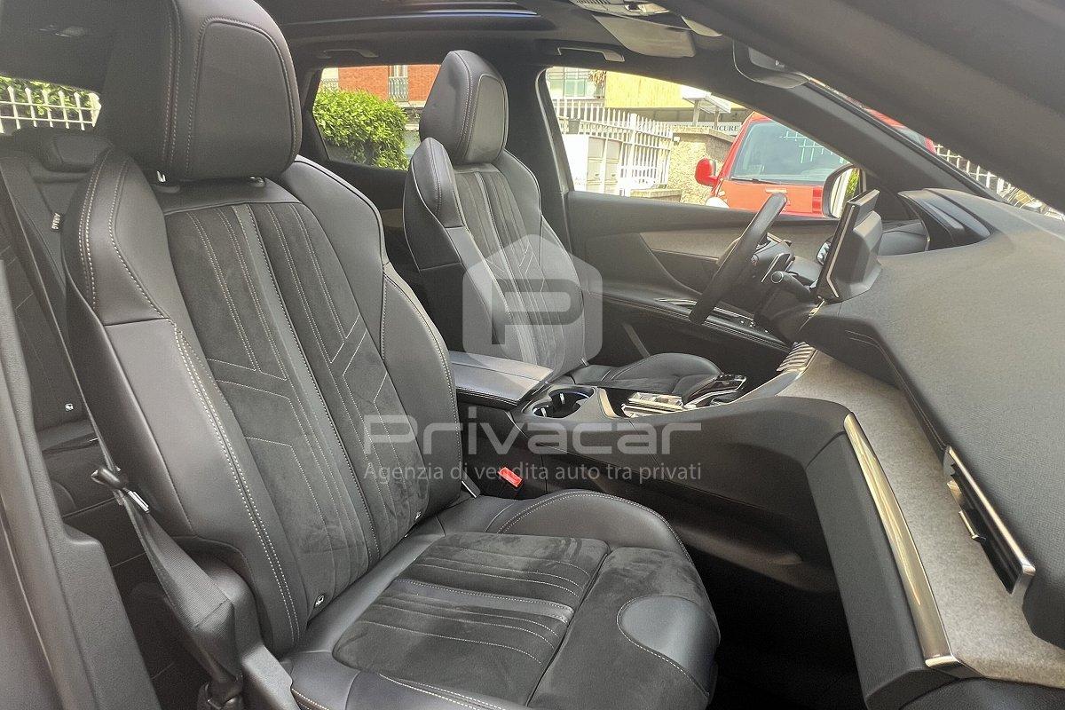 PEUGEOT 3008 Hybrid 225 e-EAT8 GT