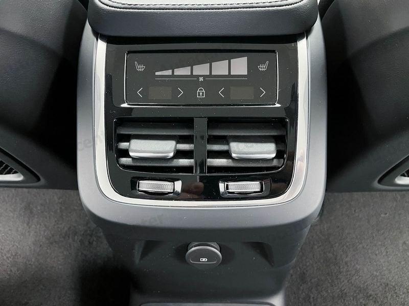 Volvo XC90 XC90 T8 PLUG IN PLUS DARK AWD AUT 7 POSTI
