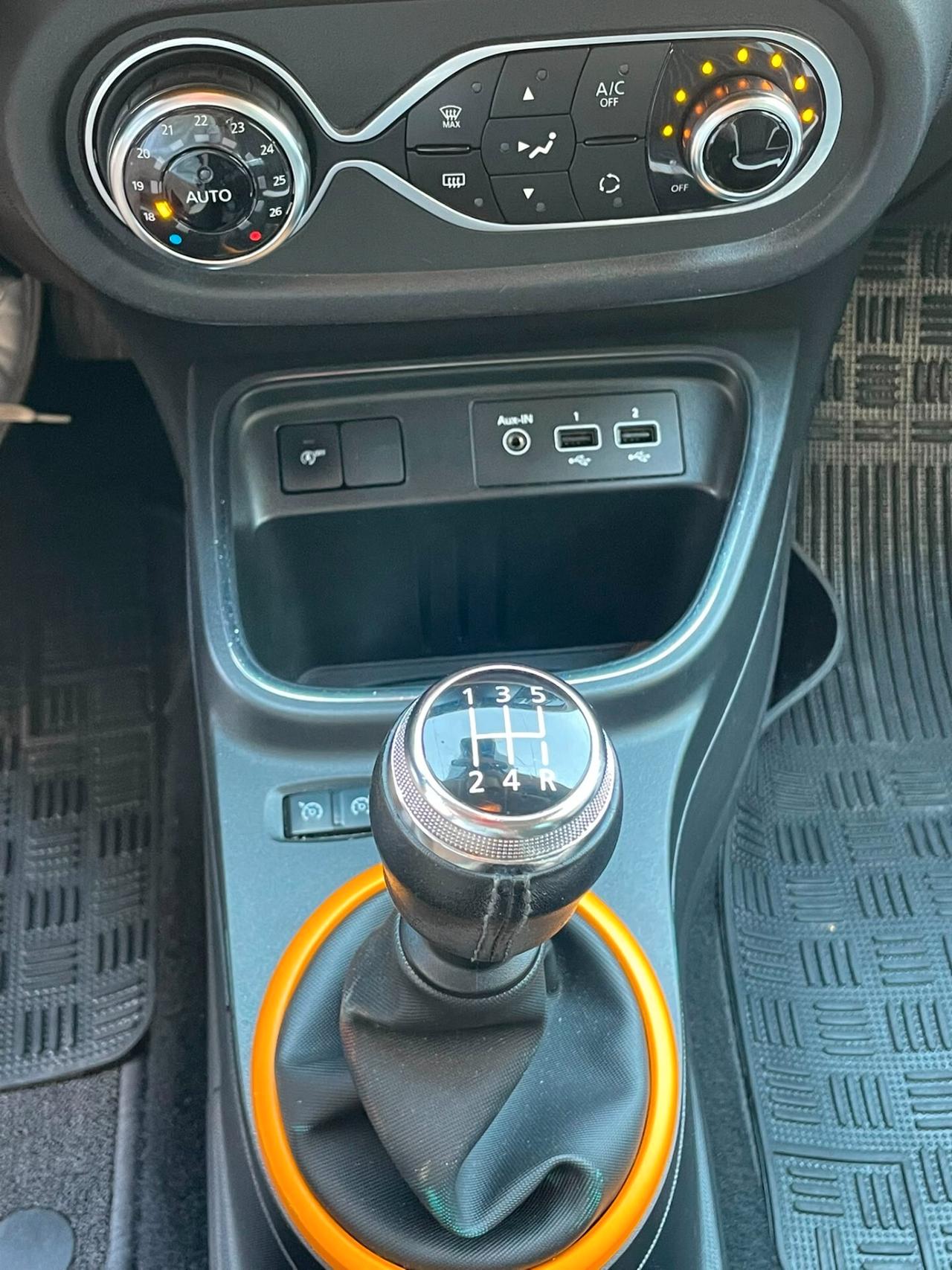 RENAULT TWINGO 1.0 INTENS 65cv