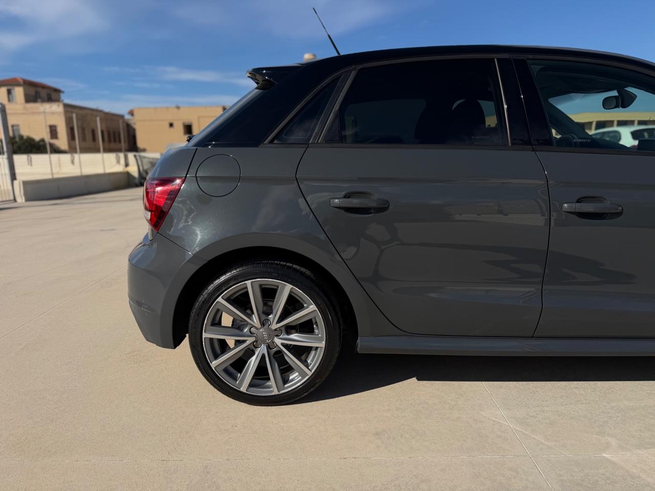Audi A1 SPB 1.4 TDI 90 CV S-LINE