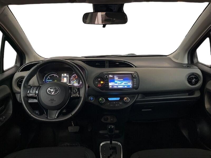Toyota Yaris III 2017 5p 1.5 hybrid Active my18