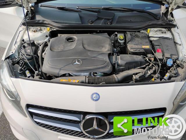 MERCEDES-BENZ A 180 CDI Premium
