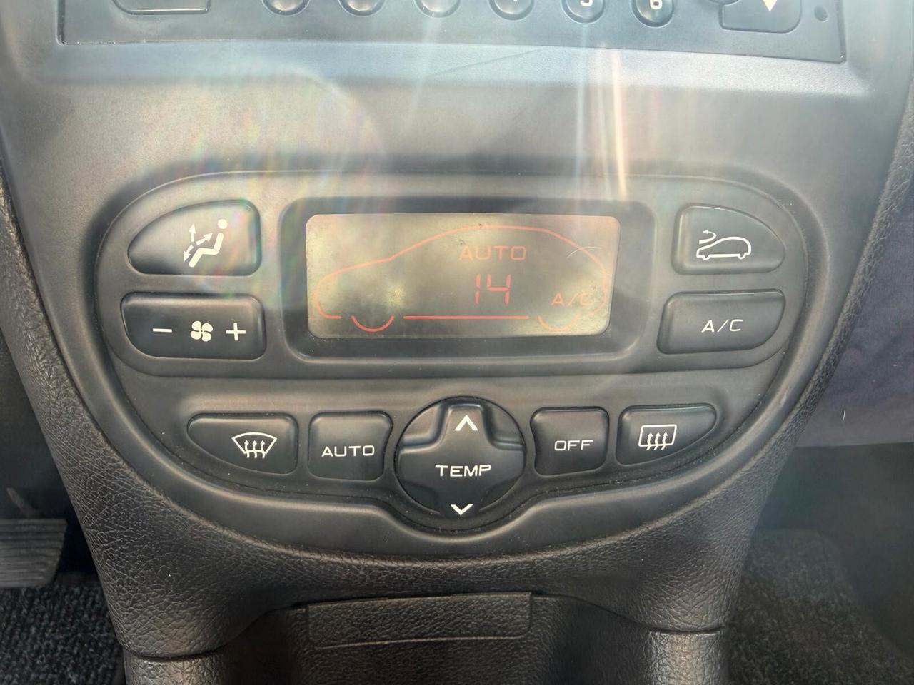 Peugeot 206 1.6 HDi 110cv 5p. XT