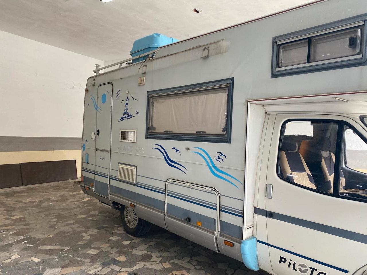 Ford Pilote 2.5cc diesel(PRIVATO)-1996