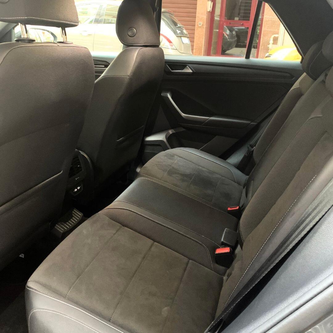 Volkswagen T-Roc 2.0 TDI DSG R-Line