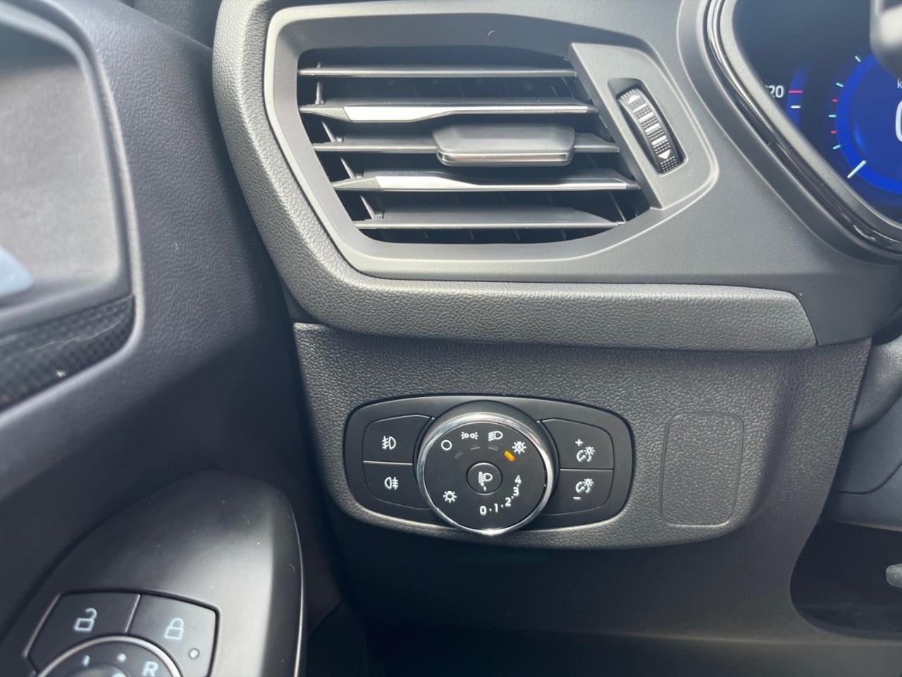 Ford Focus 1.5 ecoblue st-line 115cv auto
