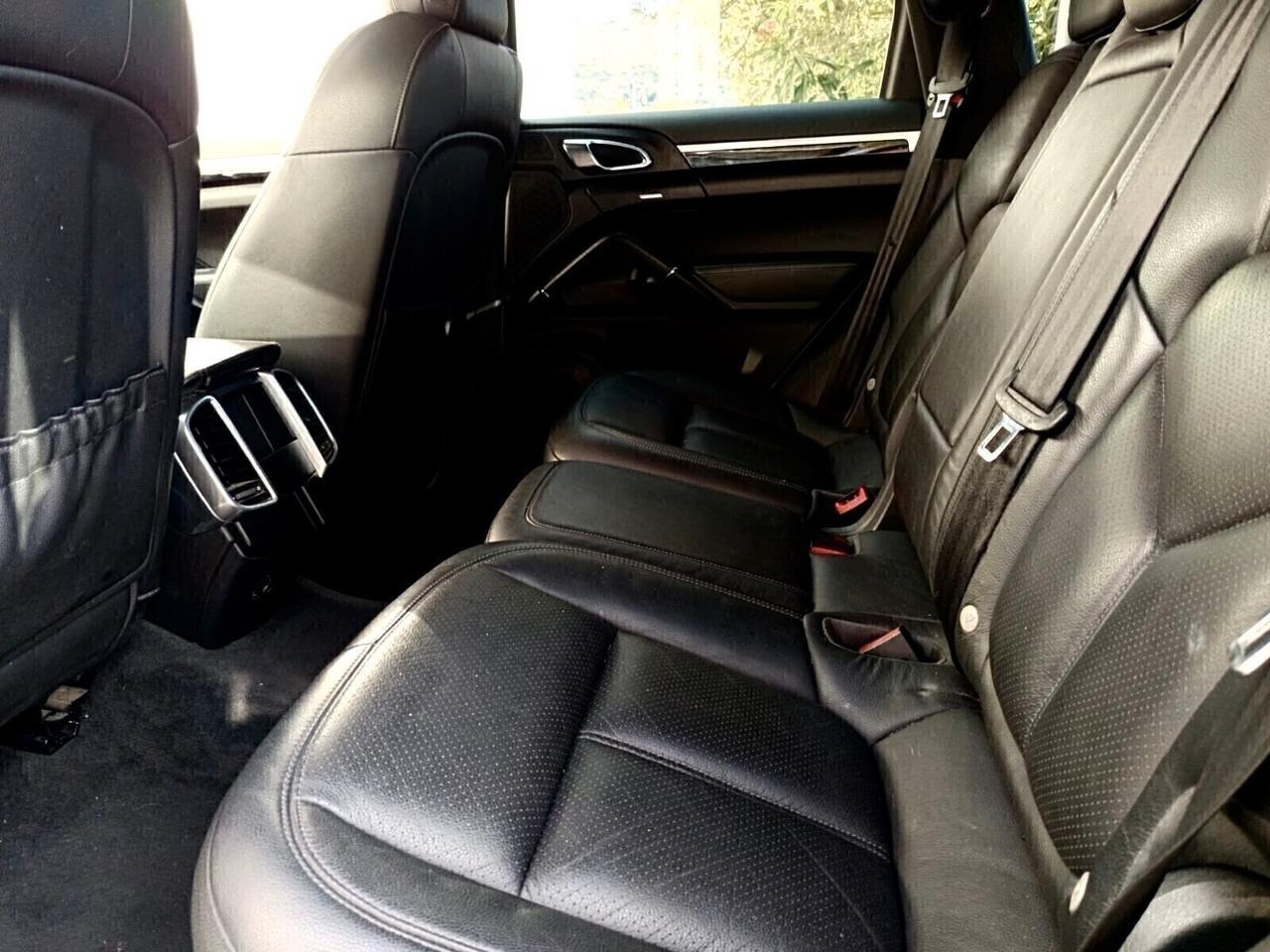 Porsche Cayenne 3.0 Diesel Restyling UNIPRO