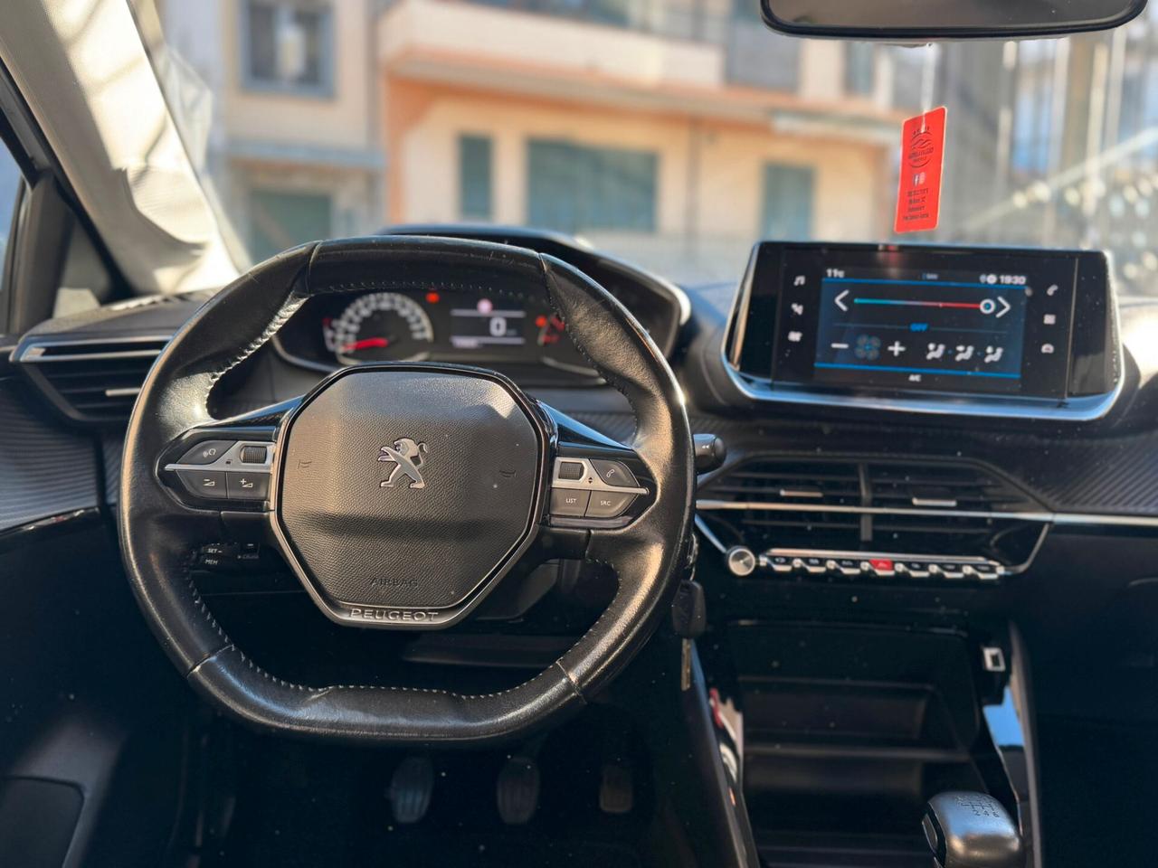 Peugeot 208 BlueHDi 100 Stop&Start 5 porte Allure