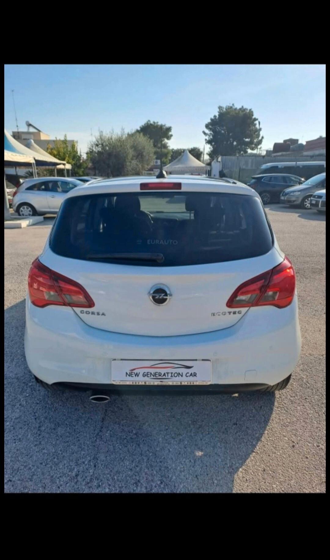 Opel Corsa 1.4 90CV GPL Tech 5 porte Black Edition