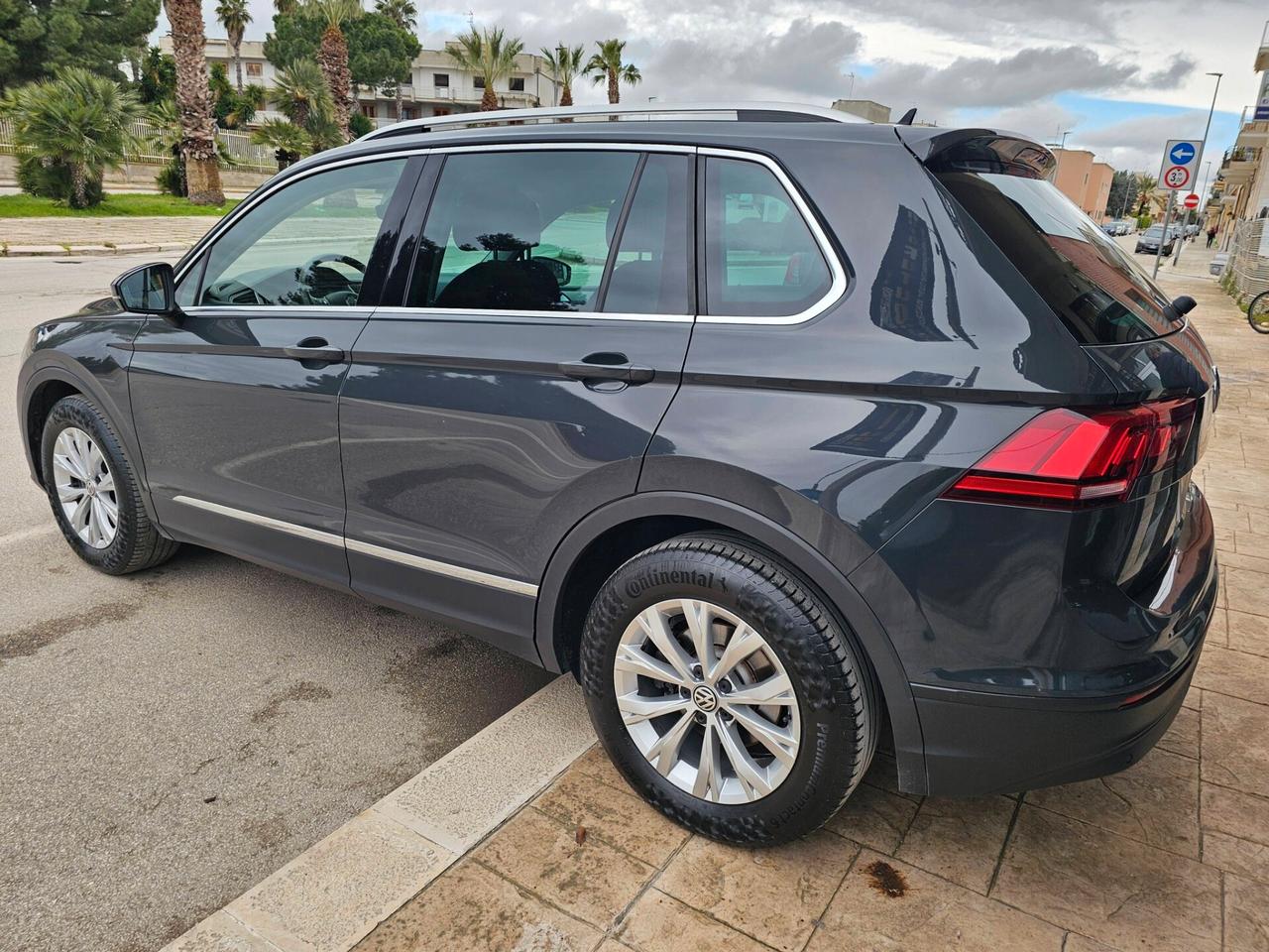 Volkswagen Tiguan 1.6 TDI 115CV Business BlueMotion Technology