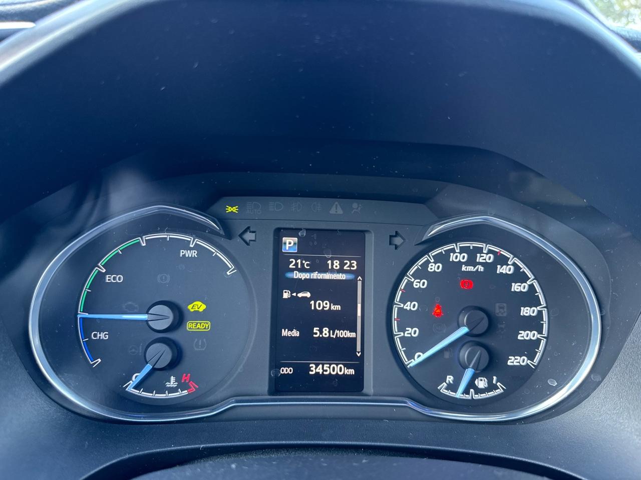Toyota Yaris 1.5 Hybrid Trend Blue Edition