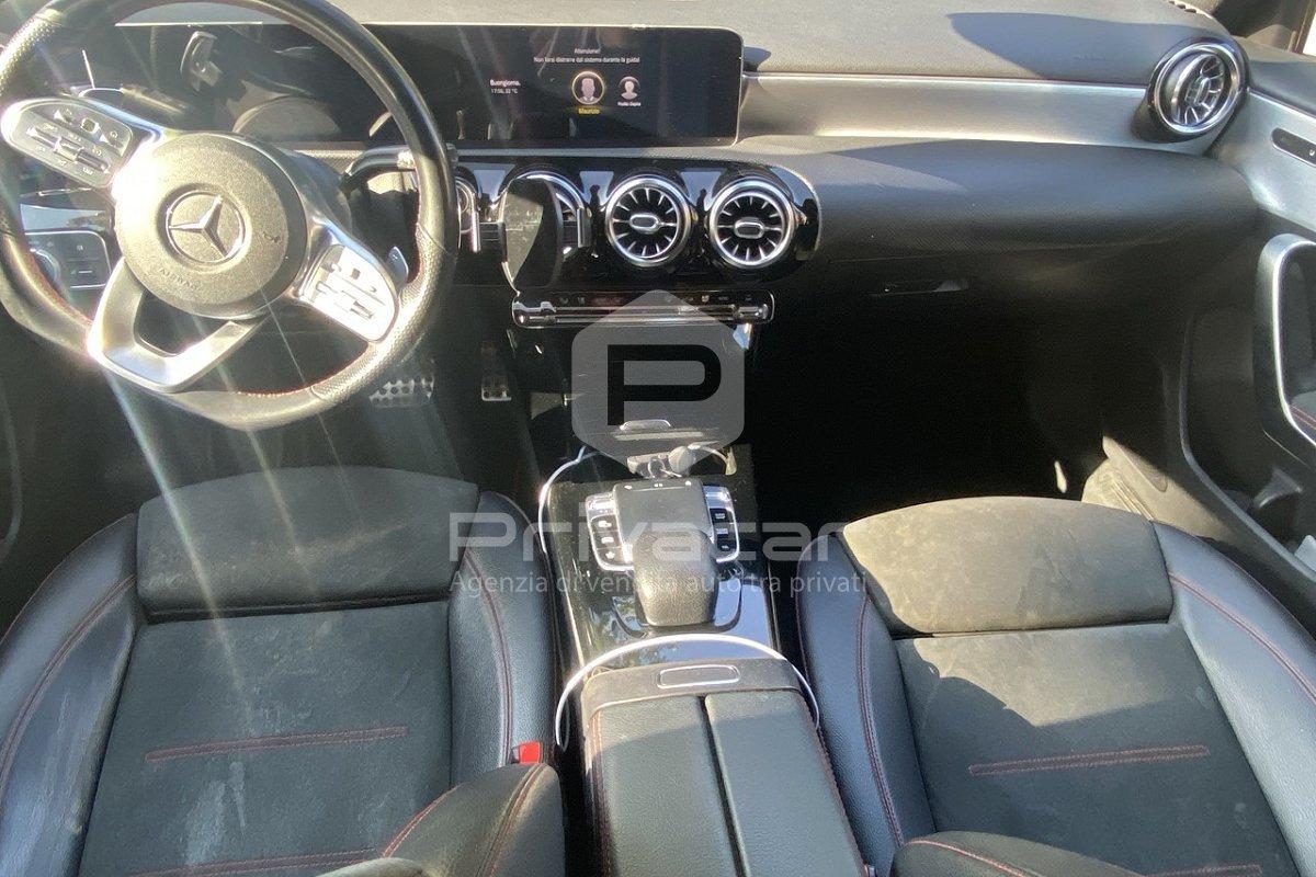 MERCEDES A 200 d Automatic Premium