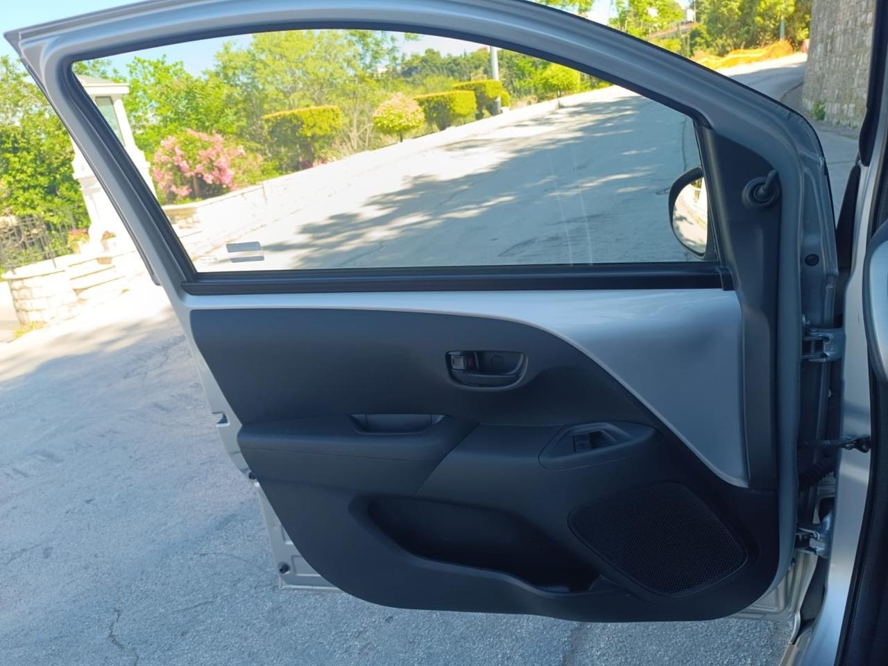 Citroen C1 VTi 68 ETG 5 porte Cambio Automatico
