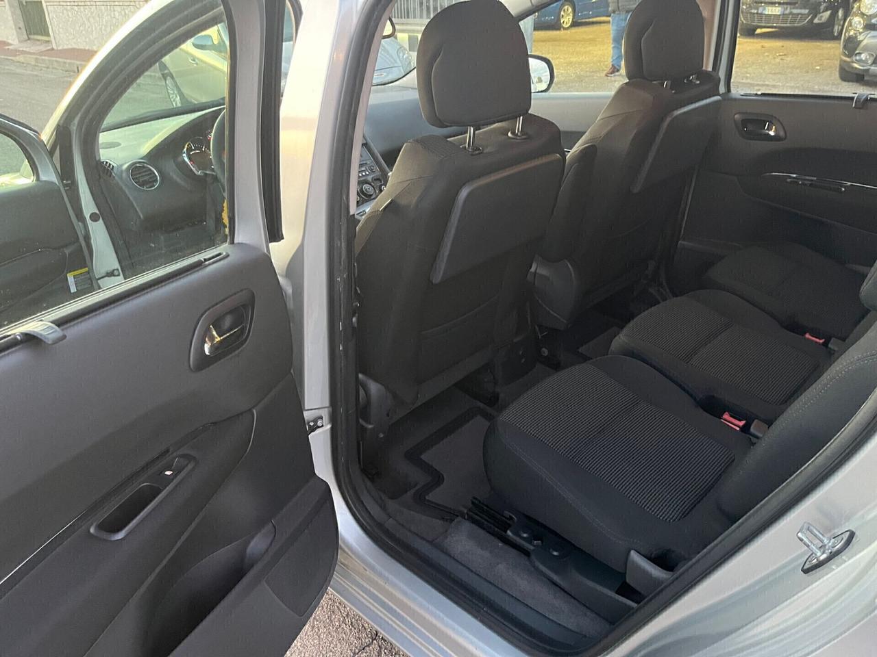 Peugeot 5008 2.0 HDi 150CV Tecno 7 posti