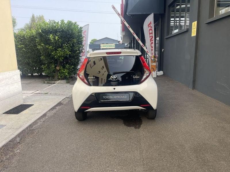 Toyota Aygo 1.0 VVT-i x-clusiv