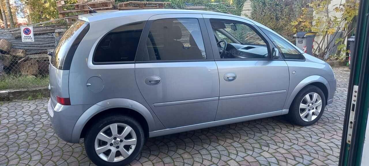 Opel Meriva 1.6 16V Cosmo benzina Km.100.00