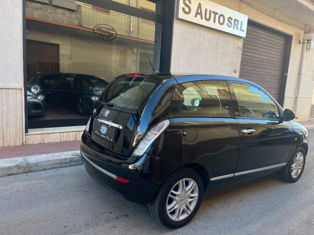 LANCIA Ypsilon 1.2 69 CV Unyca