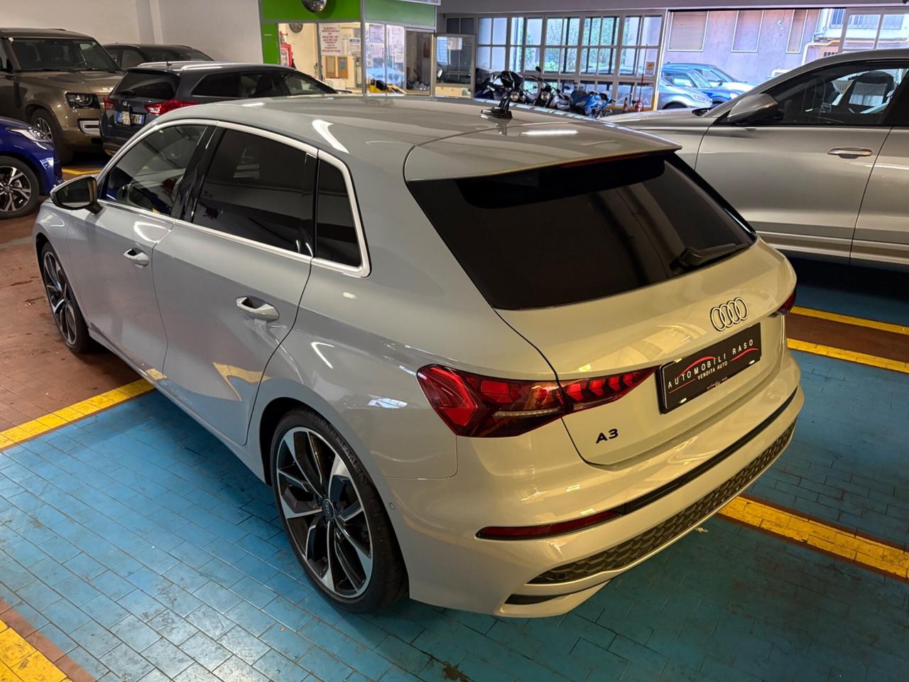 Audi A3 Sedan 35 TFSI S tronic line edition