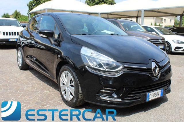 RENAULT Clio 1.2 75CV 5 porte NEOPATENTATI