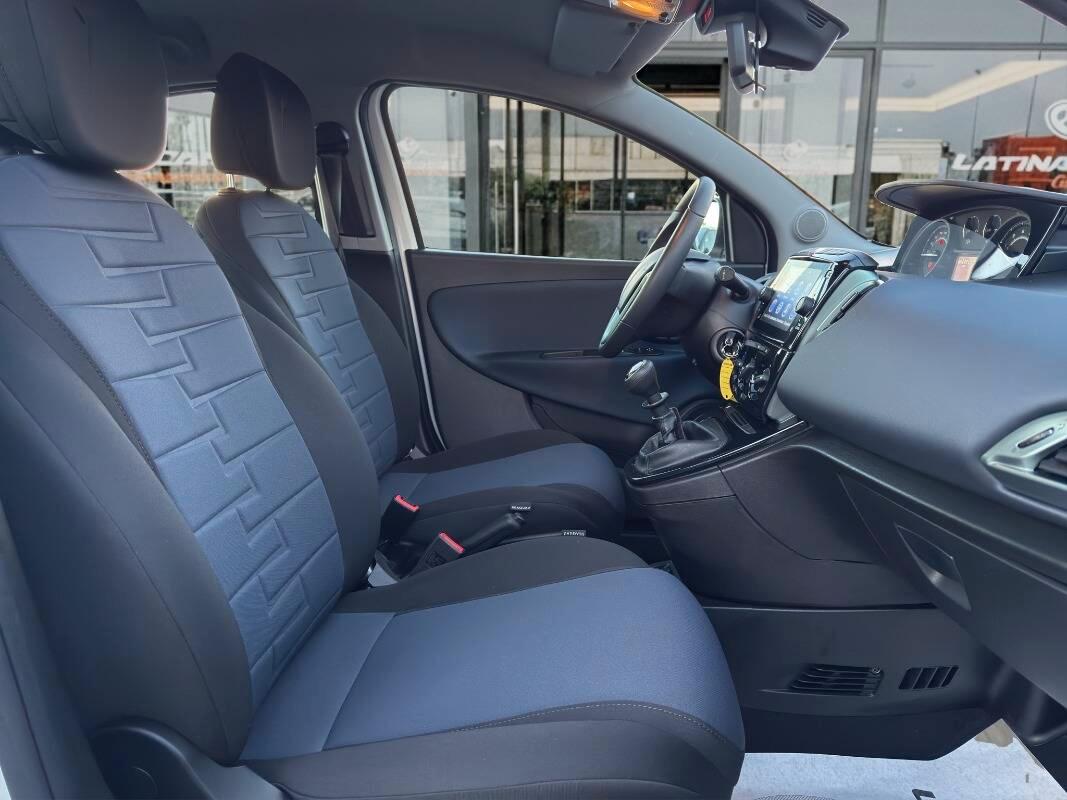 Lancia Ypsilon III 1.0 firefly hybrid Gold Plus 70cv Con TELECAMERA