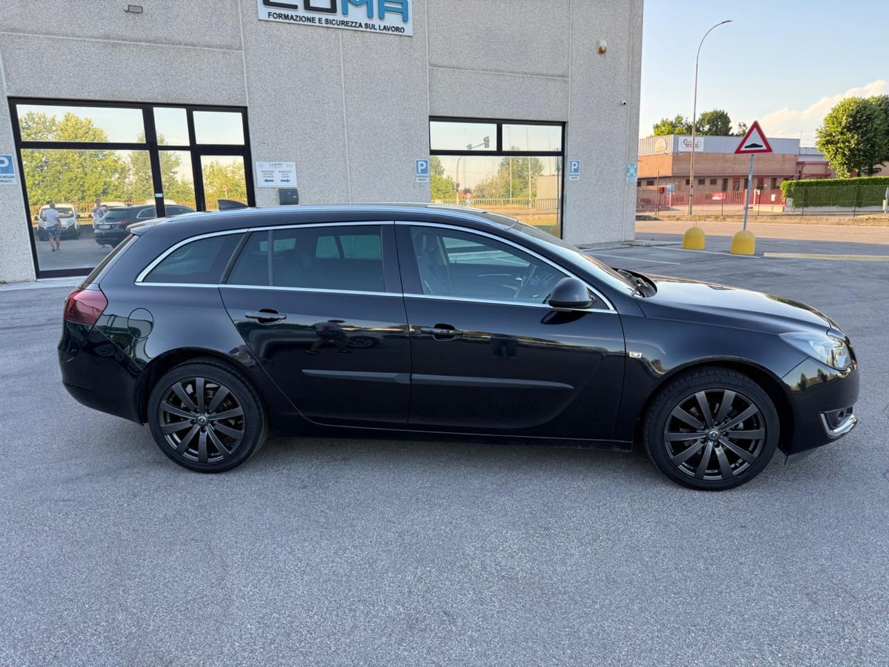 Opel Insignia 1.6 CDTI 136CV Sports Tourer aut. Cosmo Business