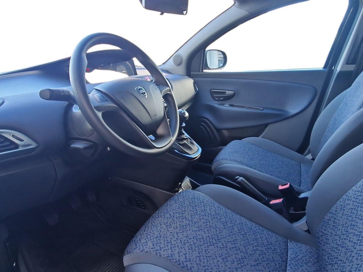 LANCIA YPSILON 1.0 IBRIDO ORO