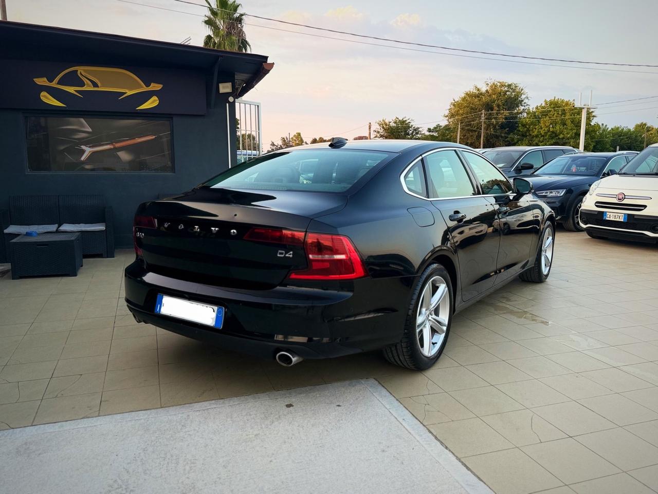 Volvo S90 D4 Geartronic R-design Garanzia 12 Mesi