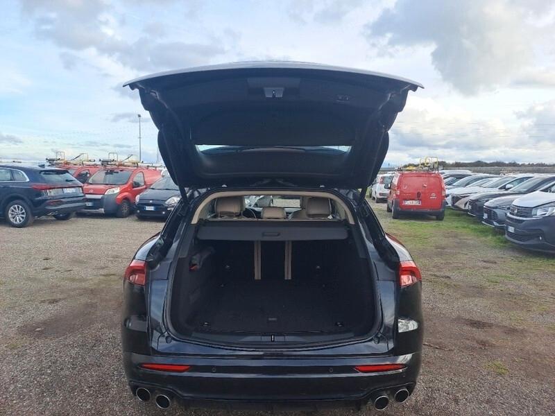 Maserati Grecale MHEV 300 CV AWD GT