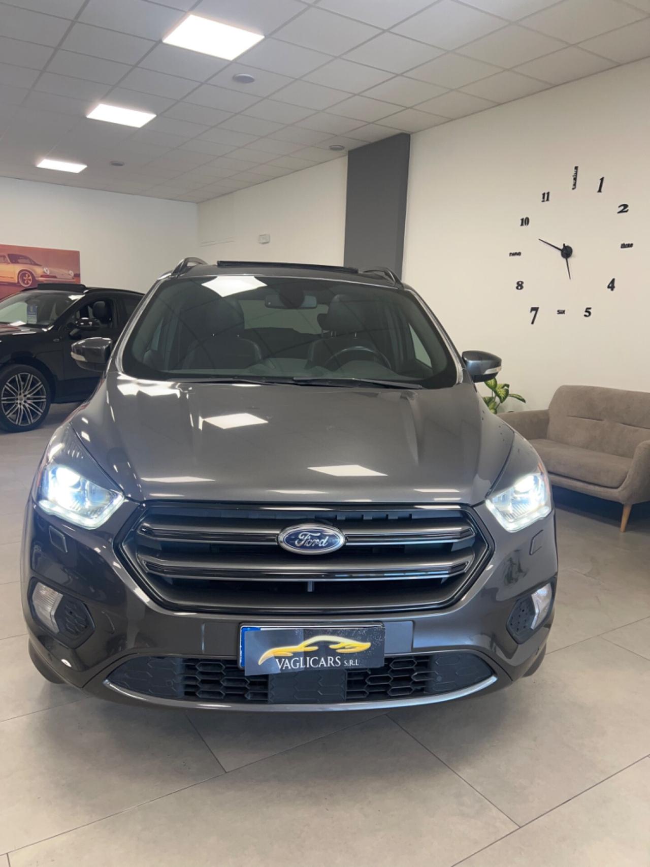 Ford Kuga 2.0 TDCI 150 CV S&S 4WD Powershift ST-Line Business
