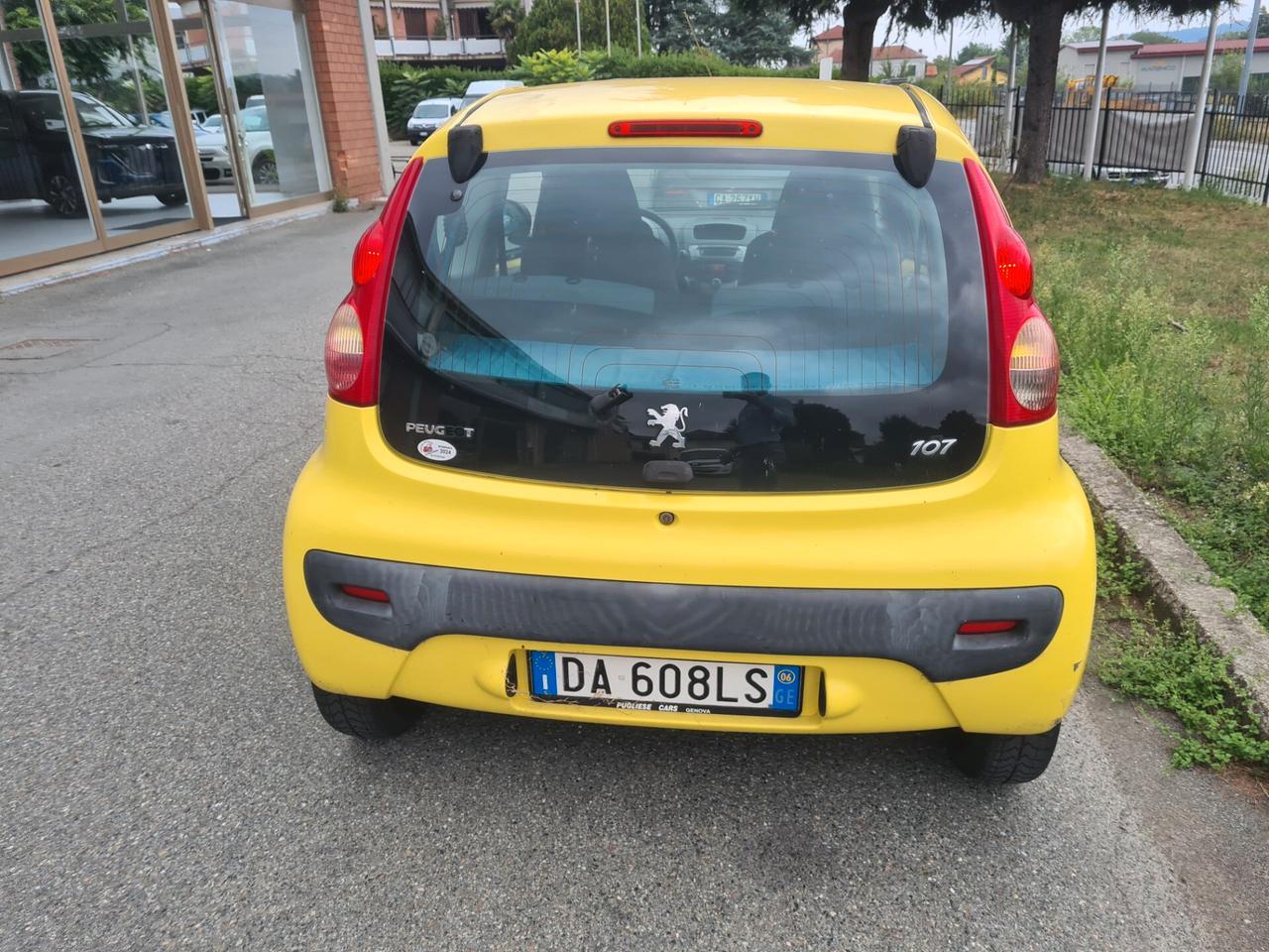 Peugeot 107 1.0 68CV 3p. Plaisir